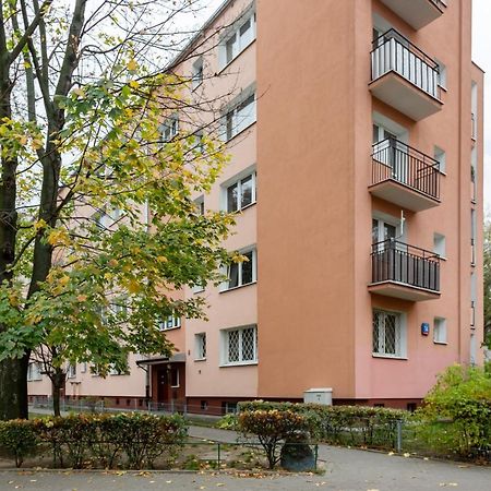 Two-Bedroom Family Apartment Esperanto Next To Klif By Noclegi Renters Varsó Kültér fotó